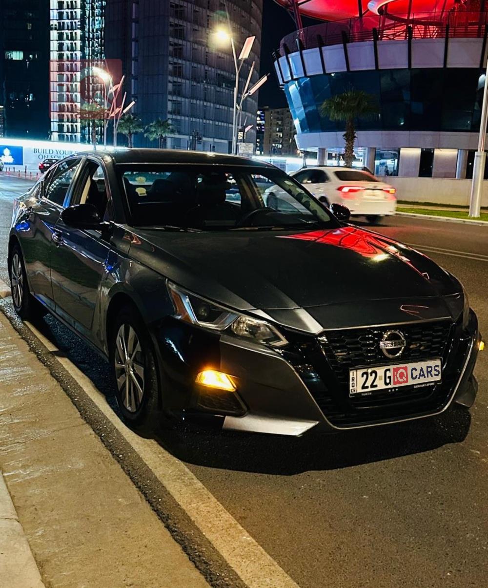 نيسان ألتيما